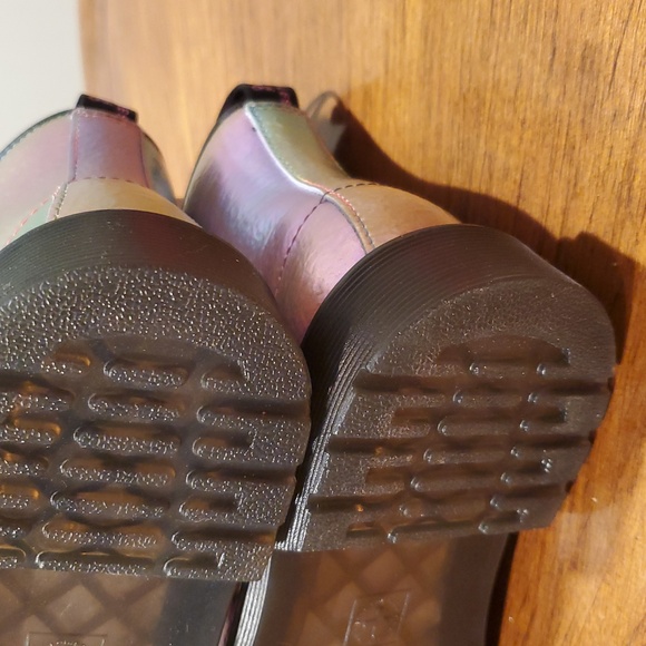 NWT Dr Martens Crinkle Leather Rainbow Holographic 1460J Boots - Picture 11 of 14